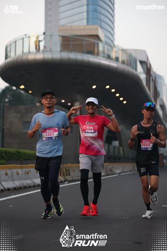 Race photo from Smartfren Run 2025 