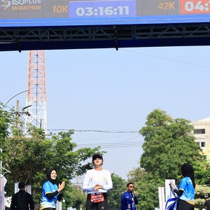 Race photo from SURABAYA ISOPLUS MARATHON 2026