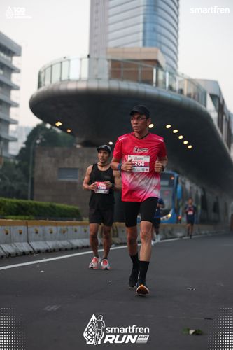 Race photo from Smartfren Run 2025 