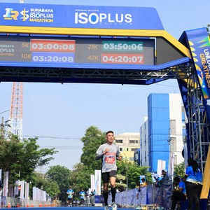 Race photo from SURABAYA ISOPLUS MARATHON 2026