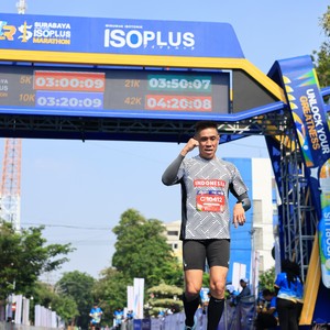 Race photo from SURABAYA ISOPLUS MARATHON 2026