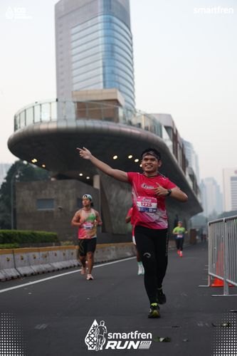 Race photo from Smartfren Run 2025 