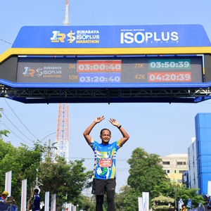 Race photo from SURABAYA ISOPLUS MARATHON 2026