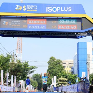 Race photo from SURABAYA ISOPLUS MARATHON 2026