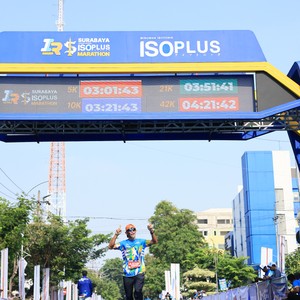 Race photo from SURABAYA ISOPLUS MARATHON 2026
