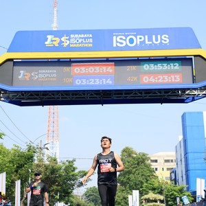 Race photo from SURABAYA ISOPLUS MARATHON 2026