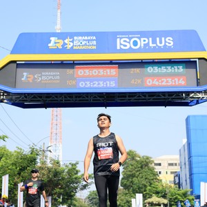Race photo from SURABAYA ISOPLUS MARATHON 2026