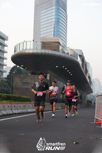 Race photo from Smartfren Run 2025 