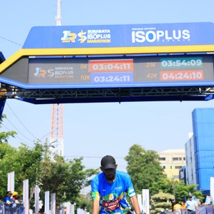 Race photo from SURABAYA ISOPLUS MARATHON 2026