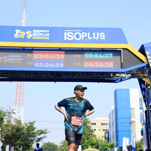 Race photo from SURABAYA ISOPLUS MARATHON 2026