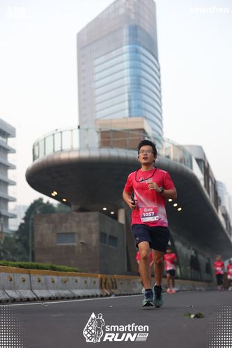 Race photo from Smartfren Run 2025 