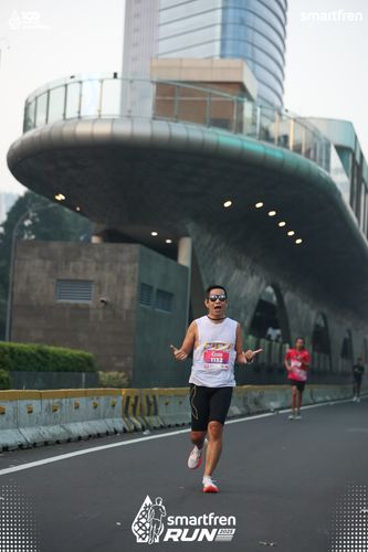 Race photo from Smartfren Run 2025 