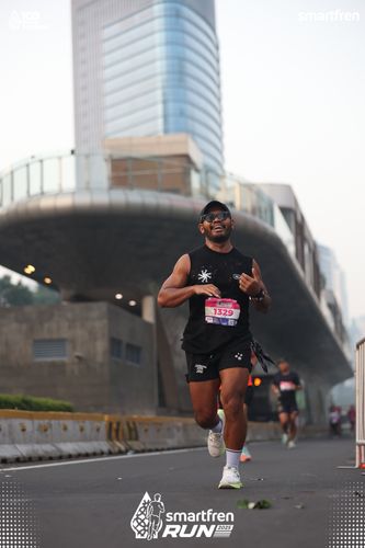 Race photo from Smartfren Run 2025 