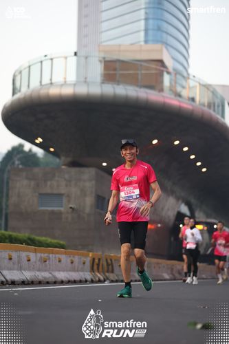 Race photo from Smartfren Run 2025 