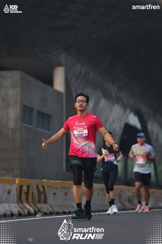 Race photo from Smartfren Run 2025 