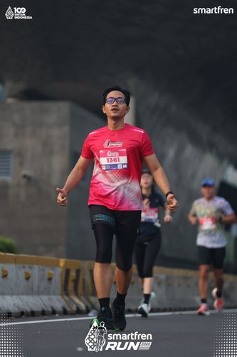 Race photo from Smartfren Run 2025 