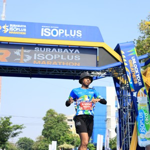 Race photo from SURABAYA ISOPLUS MARATHON 2026