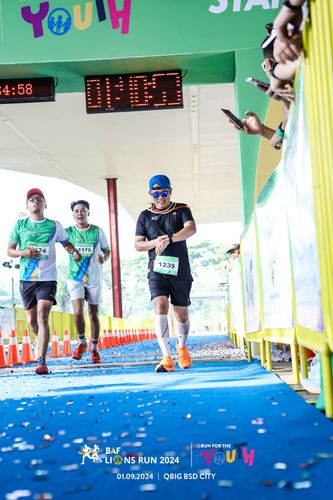 Race photo from BAF LIONS RUN 2024