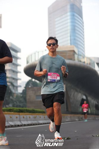 Race photo from Smartfren Run 2025 