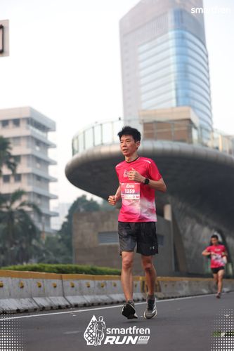 Race photo from Smartfren Run 2025 