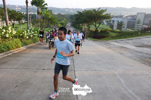 Race photo from Taman Budaya x BOGORUN 2025
