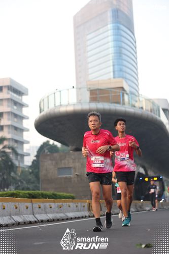 Race photo from Smartfren Run 2025 