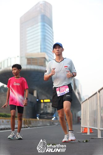 Race photo from Smartfren Run 2025 