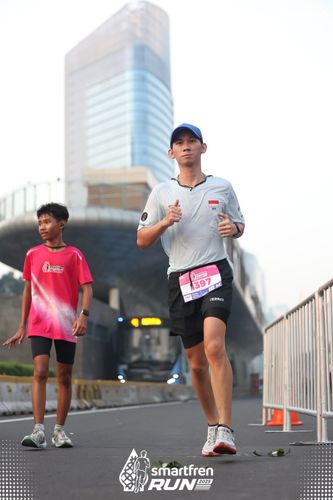 Race photo from Smartfren Run 2025 