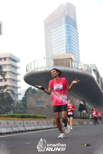 Race photo from Smartfren Run 2025 
