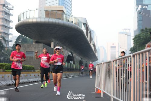 Race photo from Smartfren Run 2025 