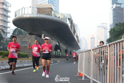 Race photo from Smartfren Run 2025 