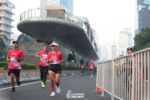 Race photo from Smartfren Run 2025 