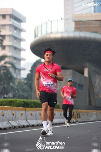Race photo from Smartfren Run 2025 