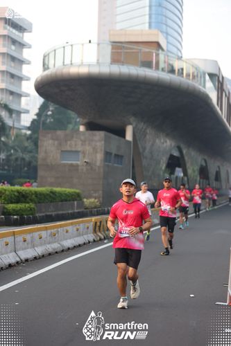 Race photo from Smartfren Run 2025 