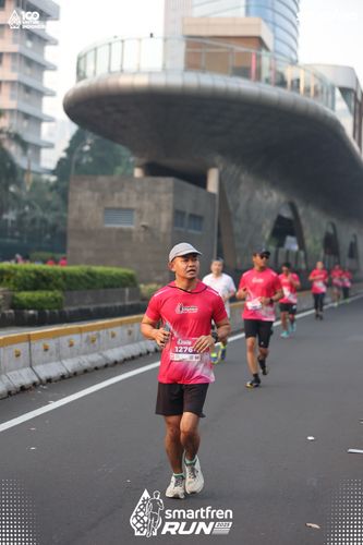 Race photo from Smartfren Run 2025 