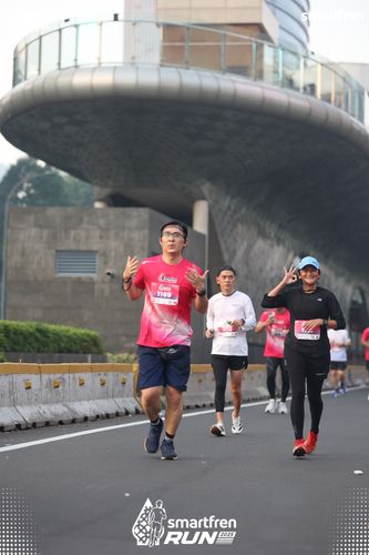 Race photo from Smartfren Run 2025 