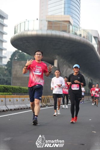 Race photo from Smartfren Run 2025 
