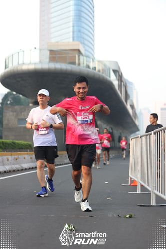 Race photo from Smartfren Run 2025 