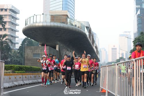 Race photo from Smartfren Run 2025 