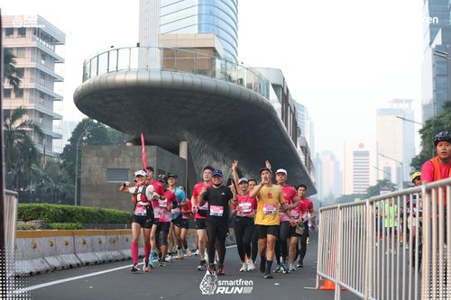 Race photo from Smartfren Run 2025 