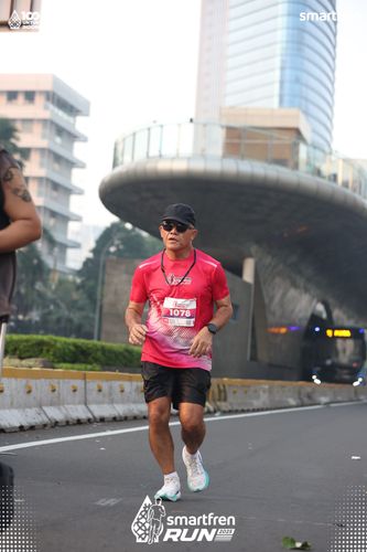 Race photo from Smartfren Run 2025 