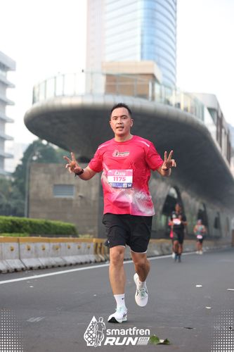 Race photo from Smartfren Run 2025 