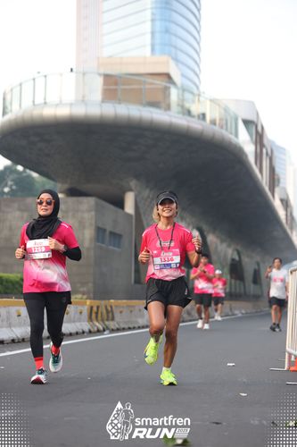 Race photo from Smartfren Run 2025 