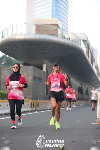 Race photo from Smartfren Run 2025 
