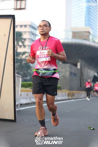 Race photo from Smartfren Run 2025 