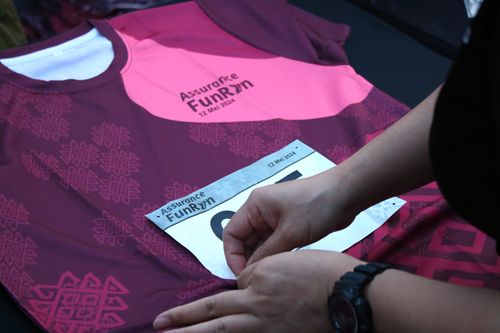 Race photo from Assurance Fun Run 2024
