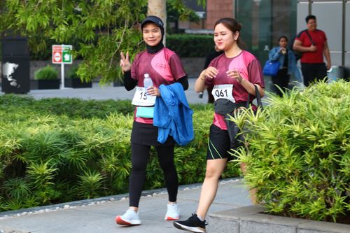 Race photo from Assurance Fun Run 2024