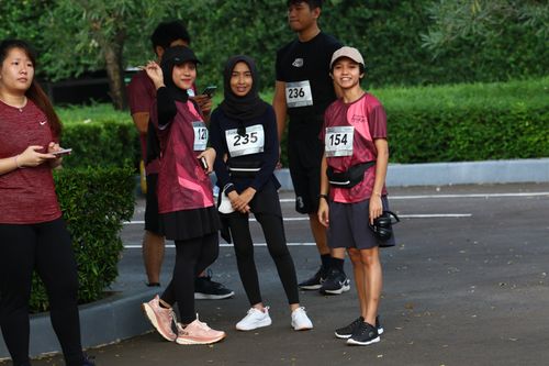 Race photo from Assurance Fun Run 2024