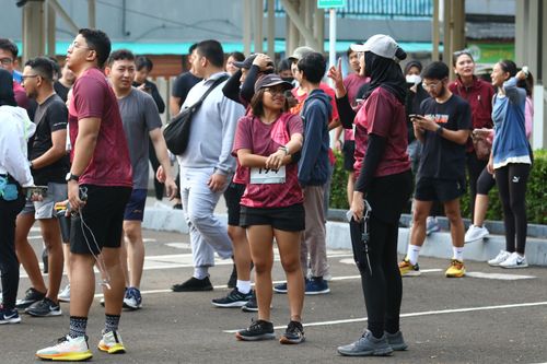 Race photo from Assurance Fun Run 2024