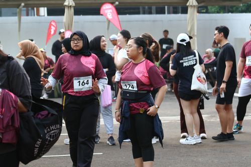Race photo from Assurance Fun Run 2024
